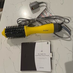 Drybar Single Shot Dryer Brush